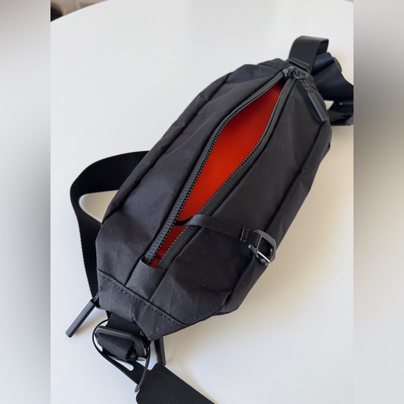 Aer City Sling 2 X-Pac in Black - Picture 5 of 15